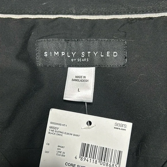 Simply Styled Button Down Shirt - Picture 6 of 7